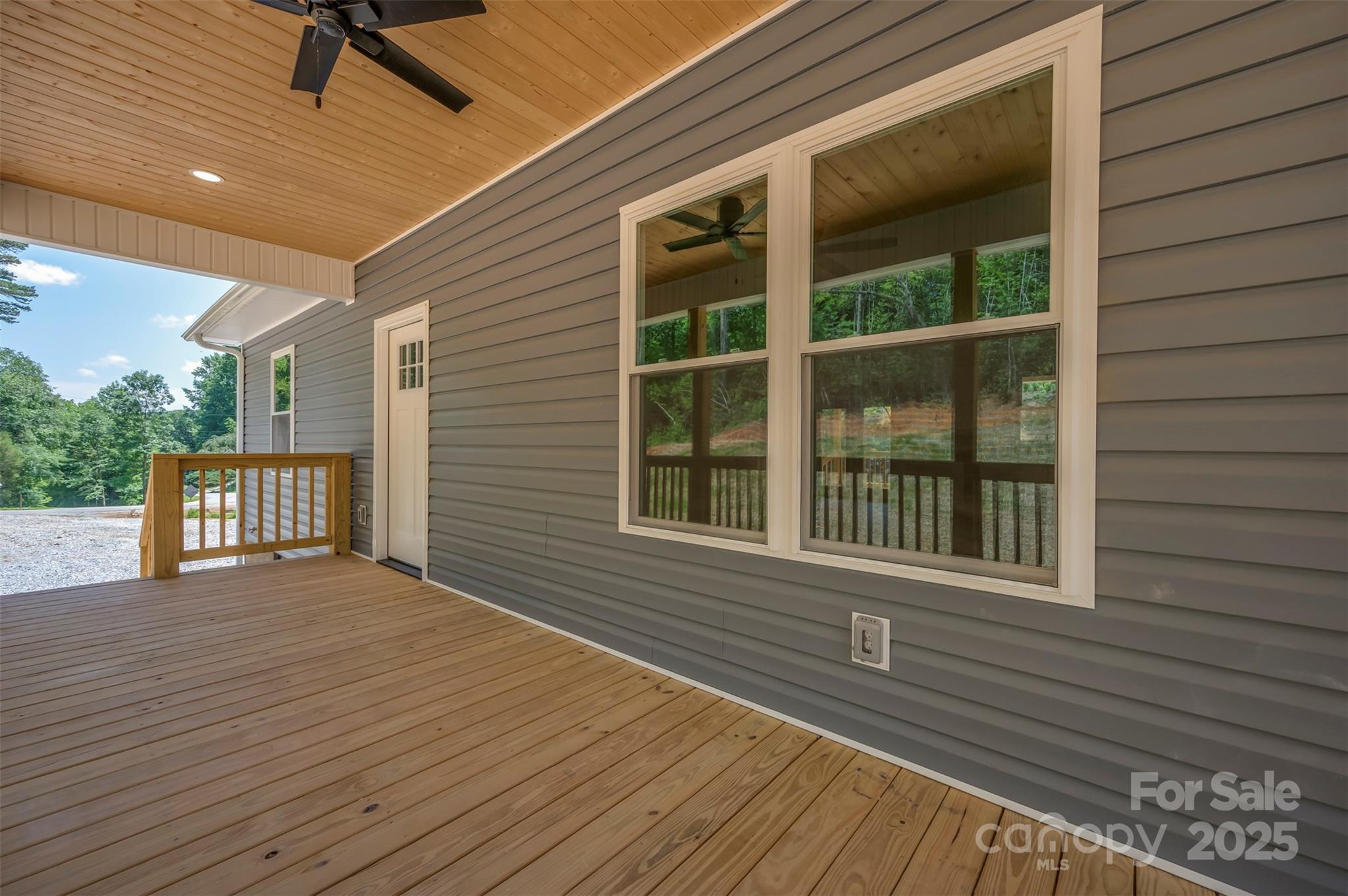 626 Felmet Road Flat Rock, NC 28731 - Photo 7 of 36