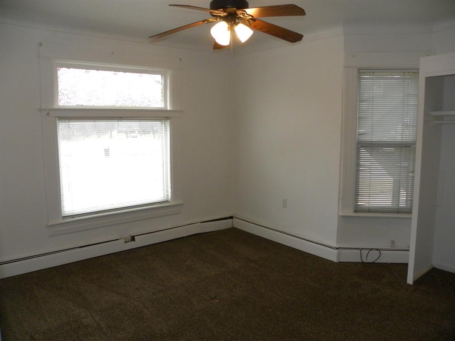 4804 South Wayne Road, Unit 1 Wayne, MI 48184 - Photo 7 of 7 BEDROOM
