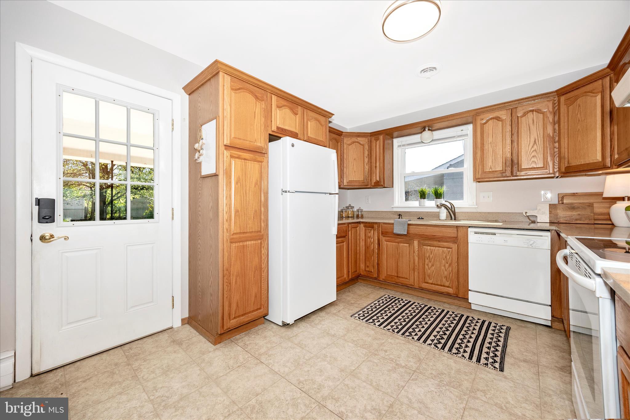 504 Valley Street Frederick, MD 21701 - Photo 17 of 49 Bon Apetite! Let's eat!