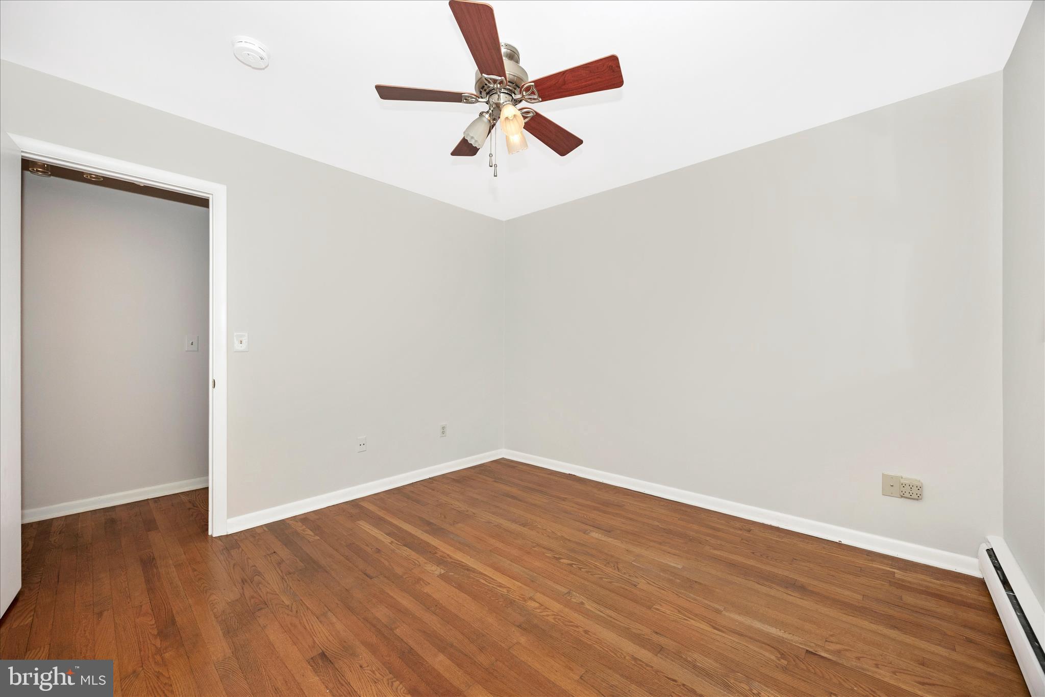 504 Valley Street Frederick, MD 21701 - Photo 29 of 49 Third center bedroom