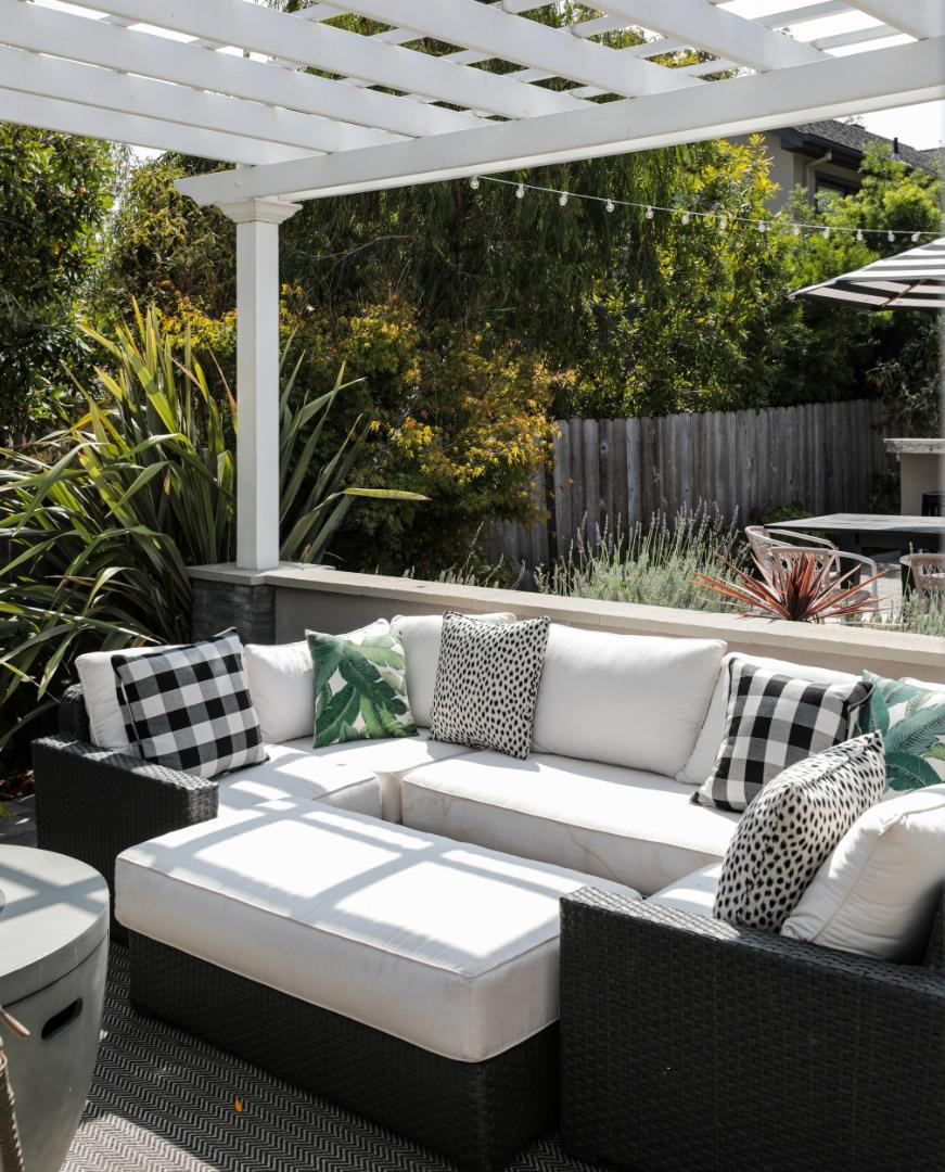 818 Crossway Road Burlingame, CA 94010 - Photo 42 of 50 a outdoor view with a sitting space