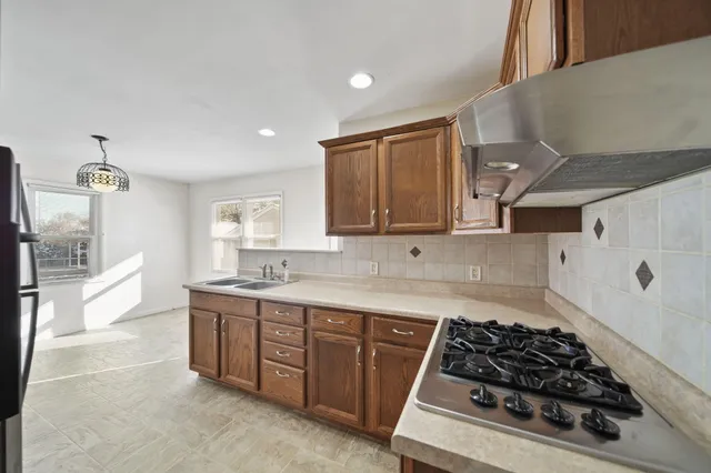 $219,900 | 1273 East Southfield Drive, Jackson, MI 49203