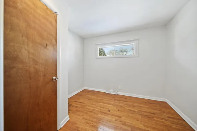 $219,900 | 1273 East Southfield Drive, Jackson, MI 49203