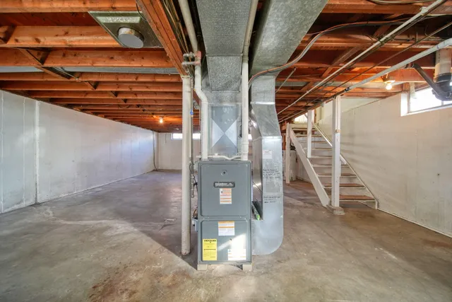 $219,900 | 1273 East Southfield Drive, Jackson, MI 49203