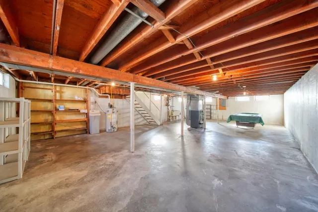 $219,900 | 1273 East Southfield Drive, Jackson, MI 49203