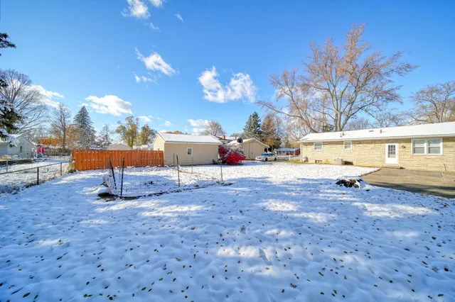 $219,900 | 1273 East Southfield Drive, Jackson, MI 49203