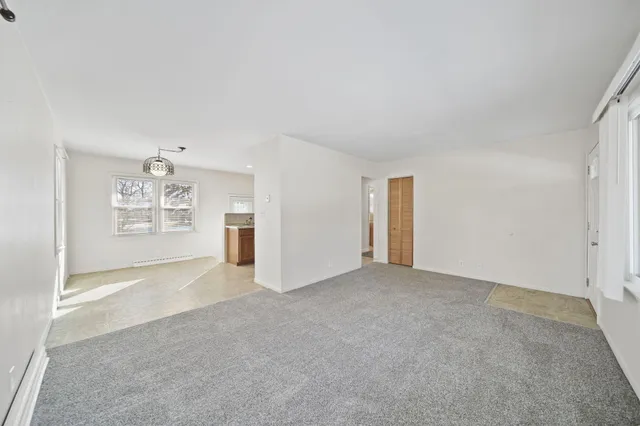 $219,900 | 1273 East Southfield Drive, Jackson, MI 49203