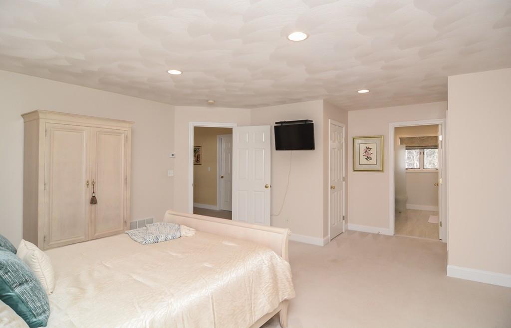 33 Pine Ridge Road Westford, MA 01886 - Photo 20 of 40 Gallery Image 20