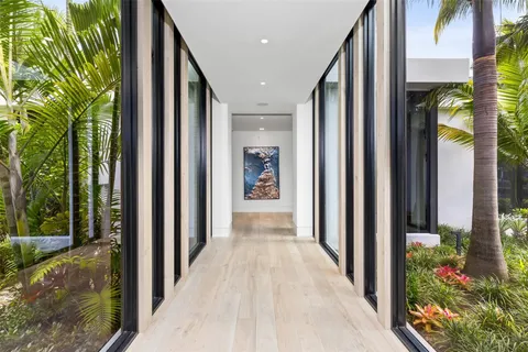 $39,999,999 | 516 Mola Avenue, Fort Lauderdale, FL 33301