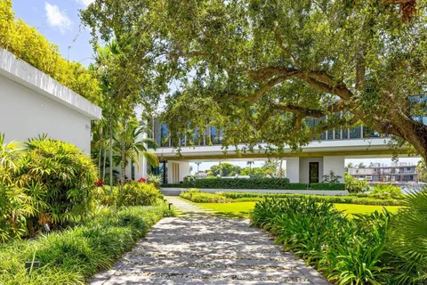 $39,999,999 | 516 Mola Avenue, Fort Lauderdale, FL 33301