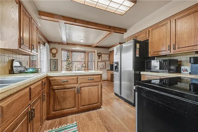 $485,000 | 12893 Cambridge Court, Leawood, KS 66209