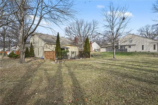 $485,000 | 12893 Cambridge Court, Leawood, KS 66209