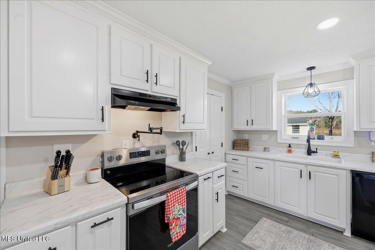 144 Walter Jones Road Magee, MS 39111 - Photo 14 of 62 14-144 Walter Jones Rd _ Home Tours MS