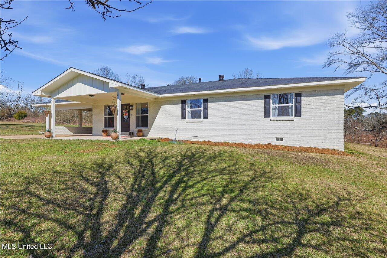 144 Walter Jones Road Magee, MS 39111 - Photo 2 of 62 02-144 Walter Jones Rd _ Home Tours MS
