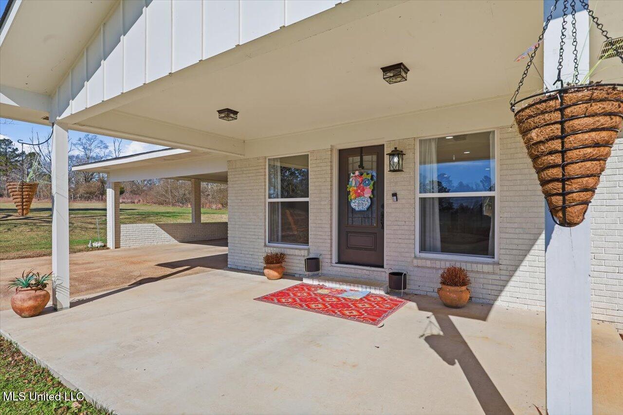 144 Walter Jones Road Magee, MS 39111 - Photo 4 of 62 04-144 Walter Jones Rd _ Home Tours MS