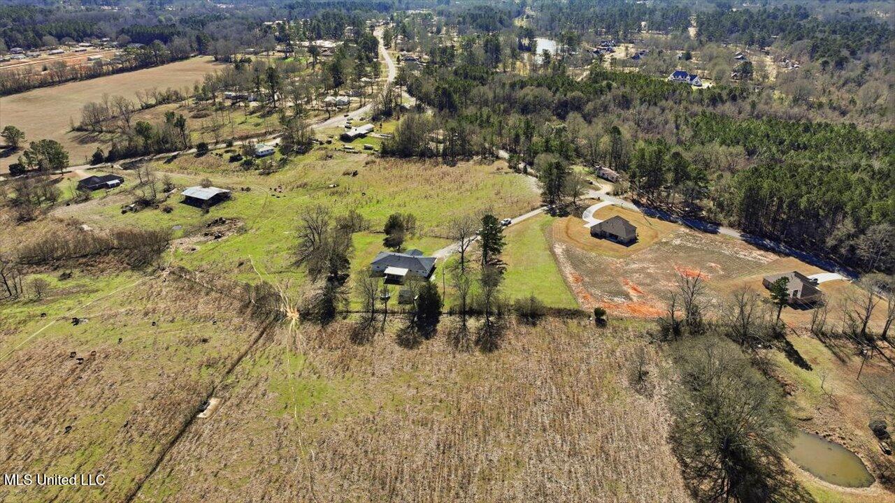 144 Walter Jones Road Magee, MS 39111 - Photo 60 of 68 54-144 Walter Jones Rd _ Home Tours MS