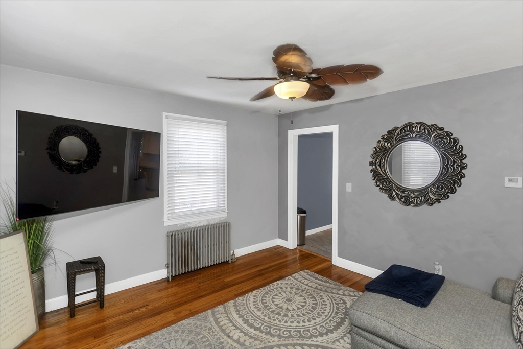 127 Governor Street Springfield, MA 01104 - Photo 18 of 33