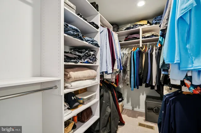 $1,250,000 | 437 Windrow Clusters Drive, Moorestown, NJ 08057