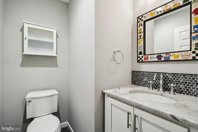 $1,250,000 | 437 Windrow Clusters Drive, Moorestown, NJ 08057