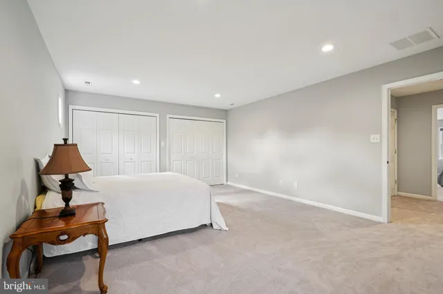 $1,250,000 | 437 Windrow Clusters Drive, Moorestown, NJ 08057