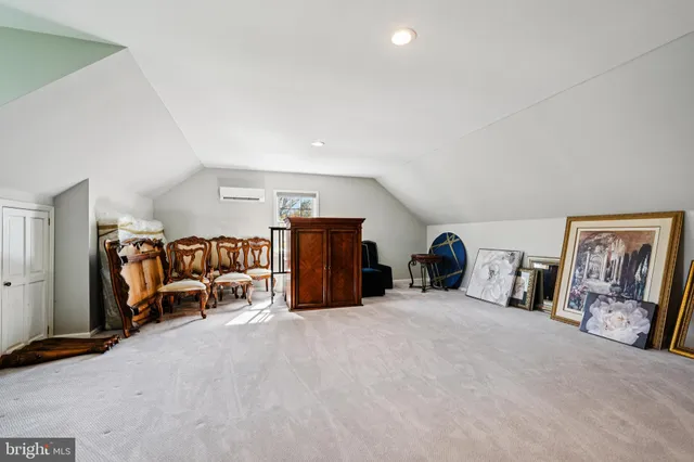 $1,250,000 | 437 Windrow Clusters Drive, Moorestown, NJ 08057