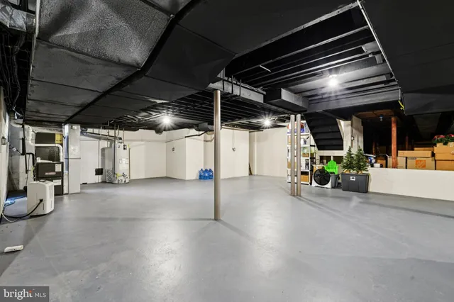 $1,250,000 | 437 Windrow Clusters Drive, Moorestown, NJ 08057