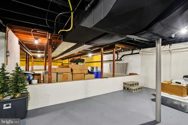 $1,250,000 | 437 Windrow Clusters Drive, Moorestown, NJ 08057