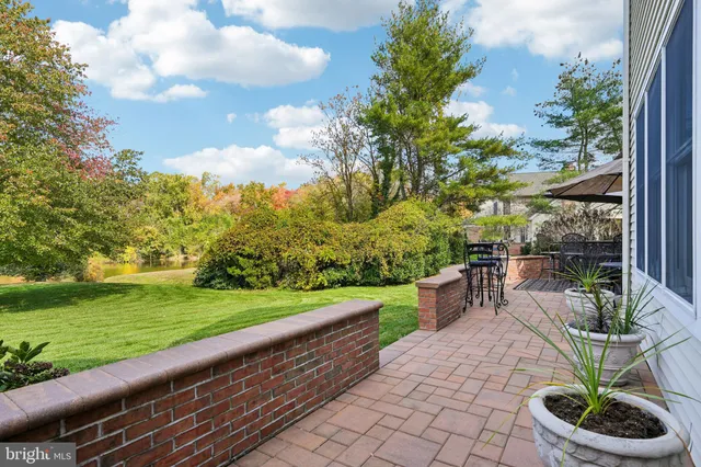 $1,250,000 | 437 Windrow Clusters Drive, Moorestown, NJ 08057