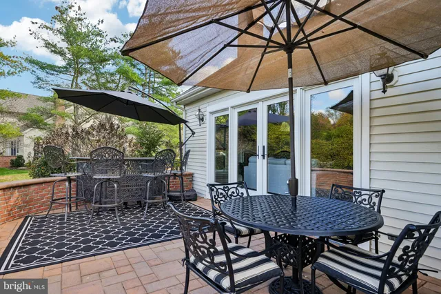 $1,250,000 | 437 Windrow Clusters Drive, Moorestown, NJ 08057