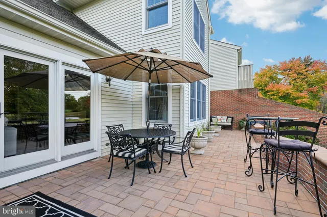 $1,250,000 | 437 Windrow Clusters Drive, Moorestown, NJ 08057