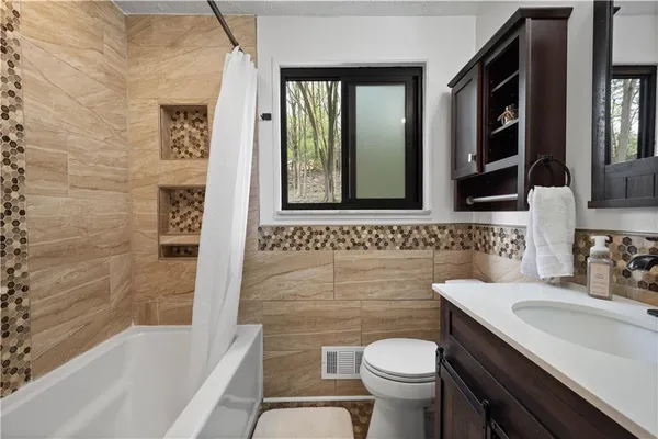 $219,900 | 314 Benson Cir Drive, Pittsburgh, PA 15227