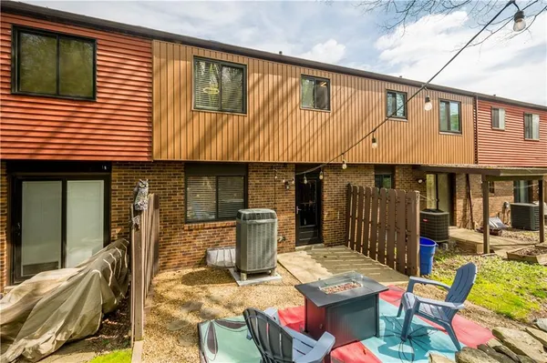 $219,900 | 314 Benson Cir Drive, Pittsburgh, PA 15227