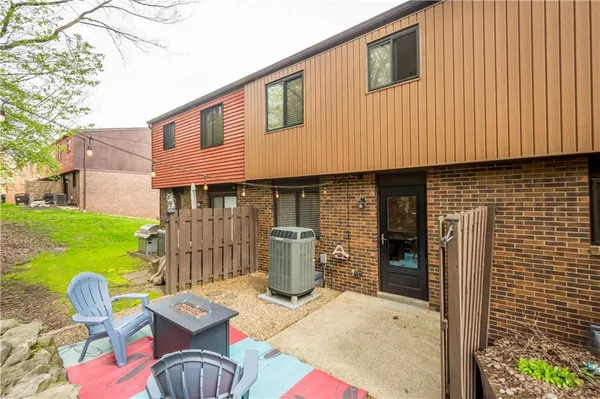 $219,900 | 314 Benson Cir Drive, Pittsburgh, PA 15227