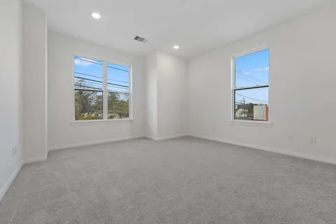 $290,000 | 102 East 44th Street, Unit C, Houston, TX 77018