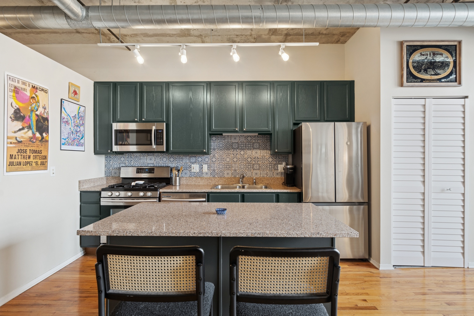 6 South Laflin Street, Unit 518 Chicago, IL 60607 - Photo 7 of 15