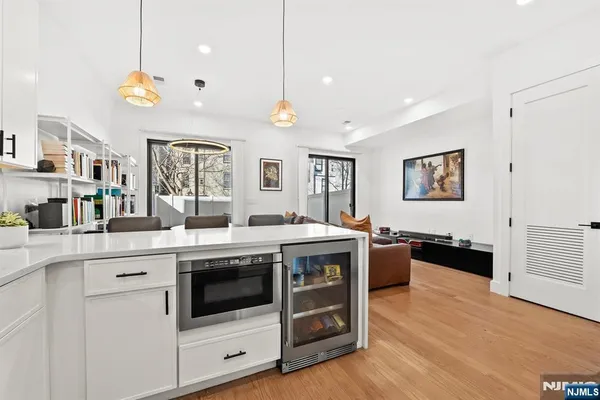 $1,075,000 | 34 Manhattan Avenue, Unit 2, Jersey City, NJ 07307