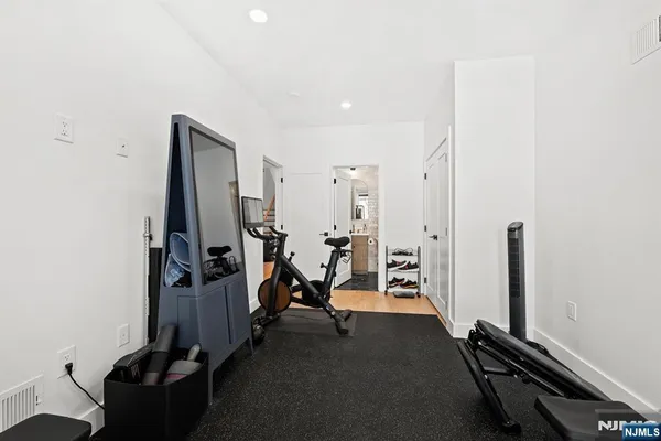 $1,075,000 | 34 Manhattan Avenue, Unit 2, Jersey City, NJ 07307