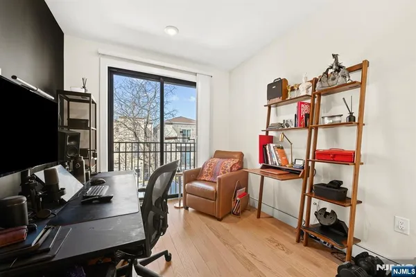 $1,075,000 | 34 Manhattan Avenue, Unit 2, Jersey City, NJ 07307