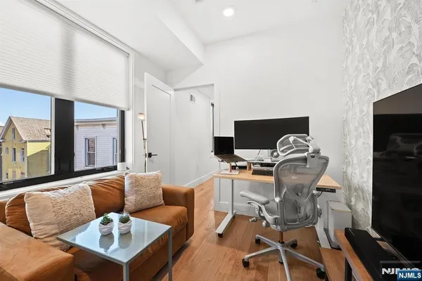 $1,075,000 | 34 Manhattan Avenue, Unit 2, Jersey City, NJ 07307