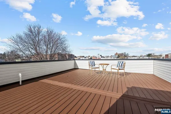 $1,075,000 | 34 Manhattan Avenue, Unit 2, Jersey City, NJ 07307