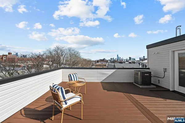 $1,075,000 | 34 Manhattan Avenue, Unit 2, Jersey City, NJ 07307