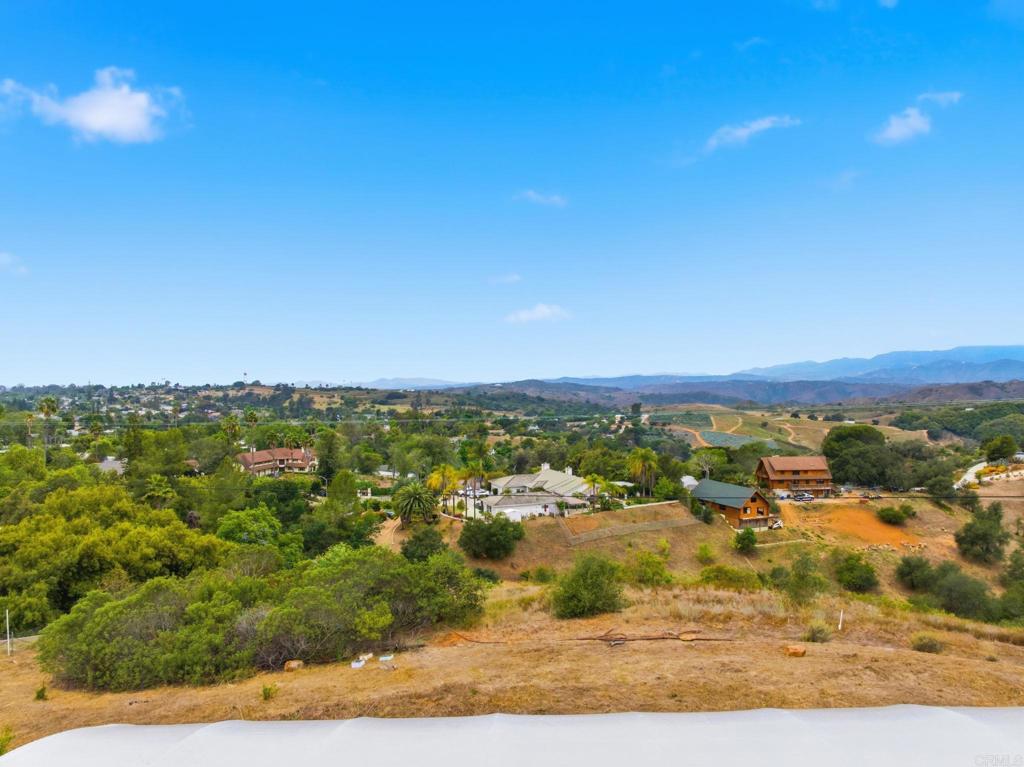 803 Quail Hill Road Fallbrook, CA 92028 - Photo 30 of 36 a view of city and mountain