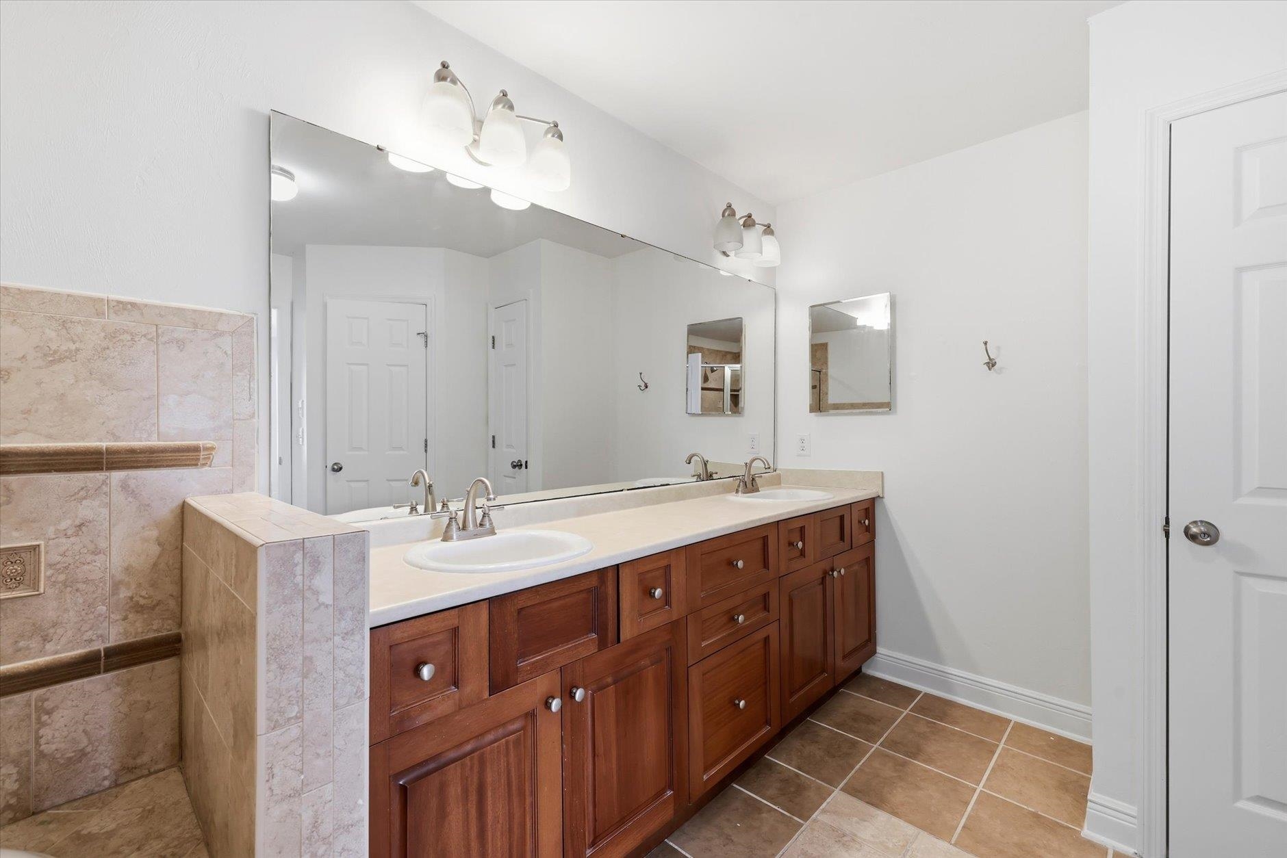 1575 Paul Russell Road, Unit 2302 Tallahassee, FL 32301 - Photo 45 of 52 Gallery Image 45