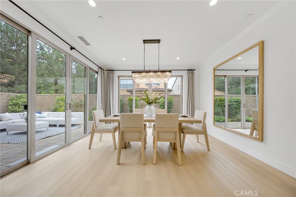 182 Frontier Irvine, CA 92620 - Photo 12 of 47