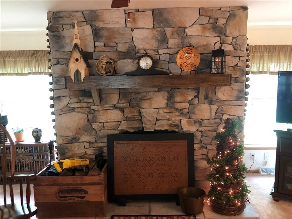 661 Nelson Road Farmington, PA 15437 - Photo 11 of 50 a car parked in front of a building