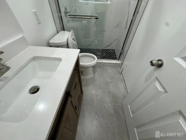 $3,200 | 166 Throop Avenue, New Brunswick, NJ 08901