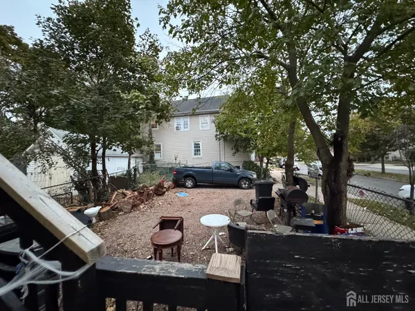 $3,000 | 166 Throop Avenue, New Brunswick, NJ 08901