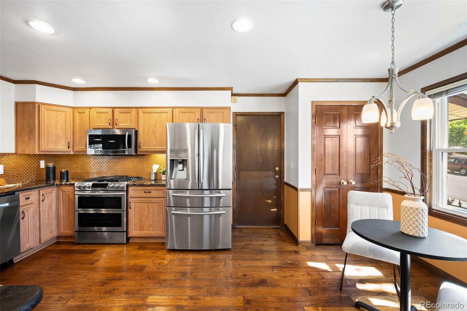 4641 South Perry Way Denver, CO 80236 - Photo 7 of 39
