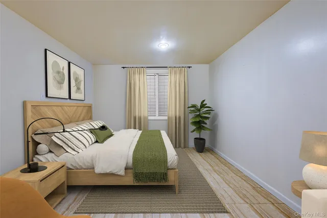 $2,000 | 25 Burns Street, Unit 1A | Forest Hills