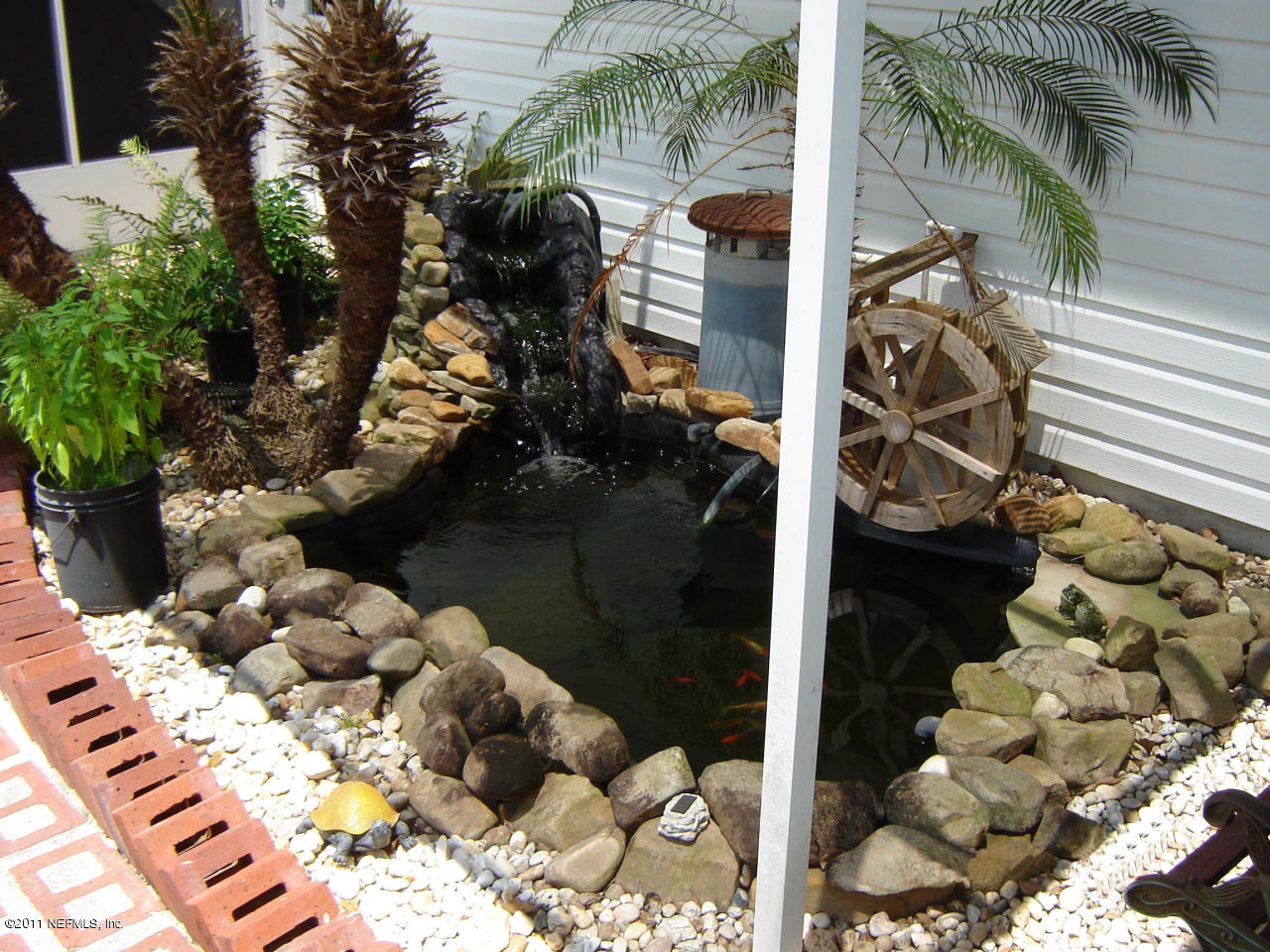 9361 Hipps Road Jacksonville, FL 32222 - Photo 12 of 21 a view of a bird bath